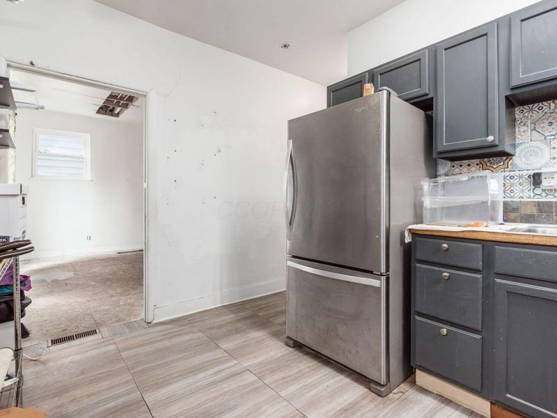 369 E 15th Avenue, Columbus, OH 43201 Photo 9