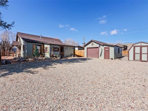 1001 Kinsey Avenue , Kremmling, CO 80459