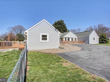 10531 WAYNE HIGHWAY, WAYNESBORO, PA 17268