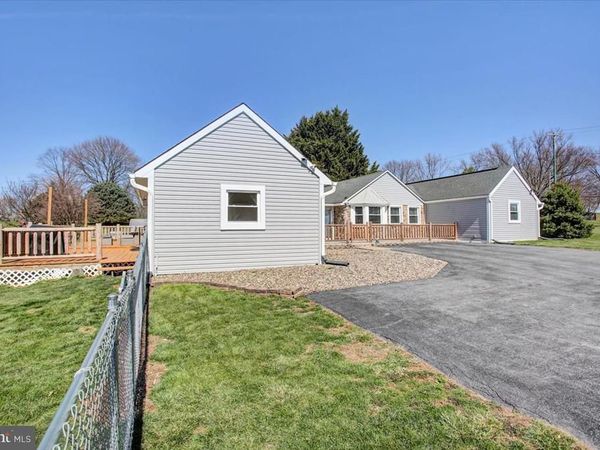 10531 WAYNE HIGHWAY, WAYNESBORO, PA 17268