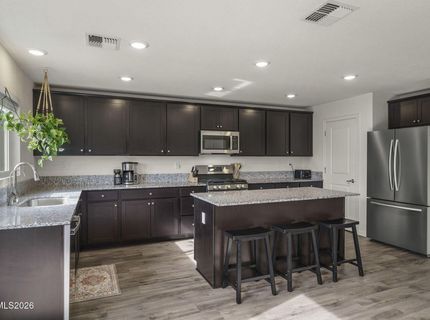 8970 Wolf River Drive, Reno, NV 89506 Photo