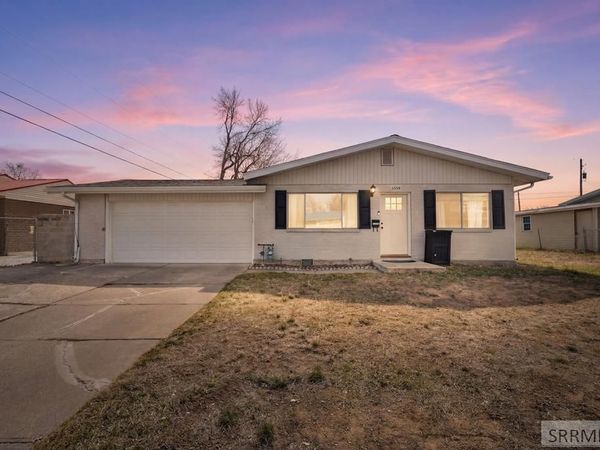 2850 Teton Street, AMMON, ID 83406