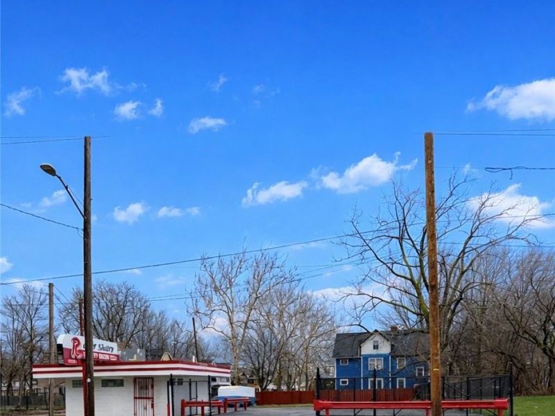 17201 Euclid Avenue, Cleveland, OH 44112 Photo 3