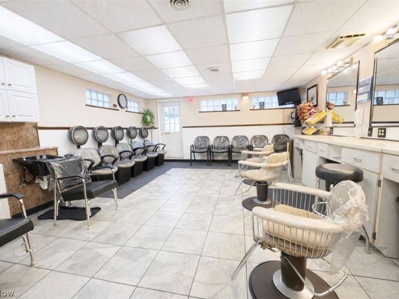 17201 Euclid Avenue, Cleveland, OH 44112 Photo 8