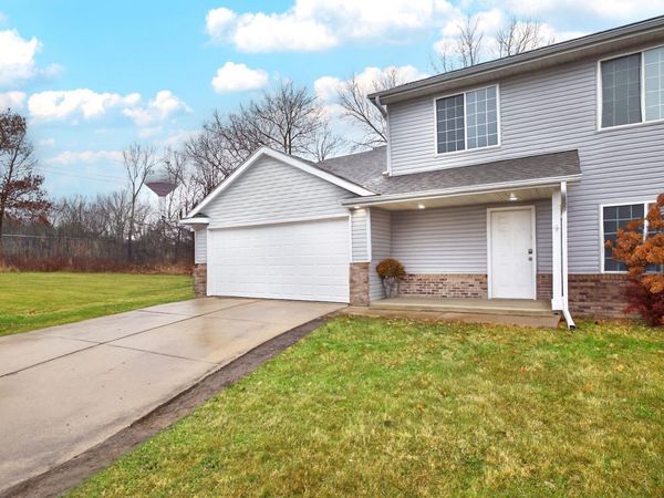 29 6th Avenue SE, Dodge Center, MN 55927