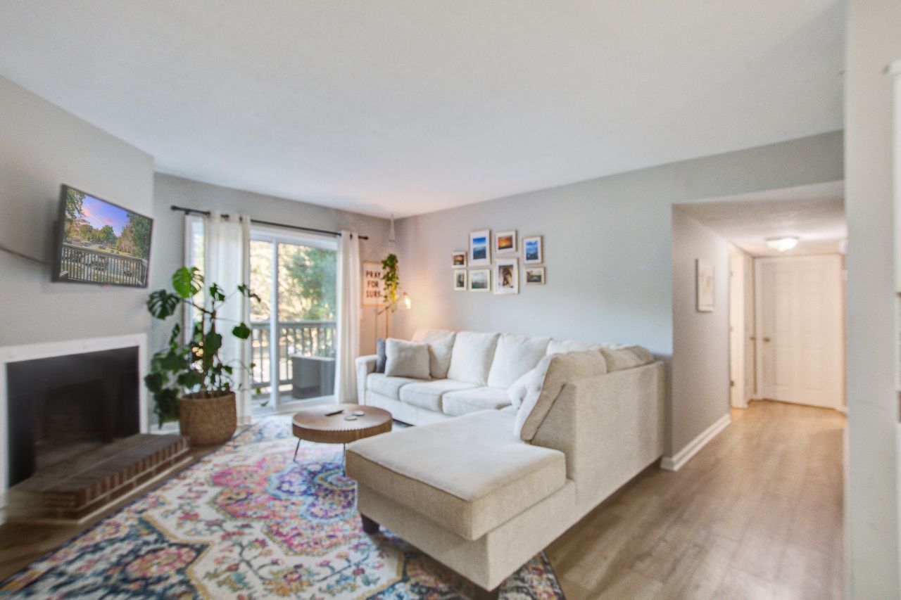 1402 Camp Road Photo 15