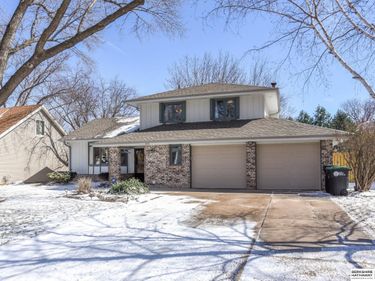 2211 S 166th Street, Omaha, NE 68130
