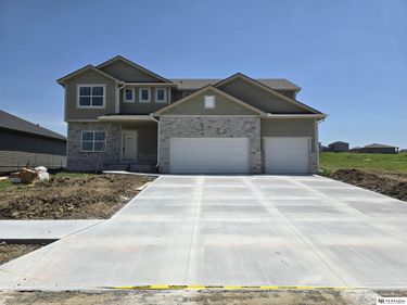 11209 N 173 Street, Bennington, NE 68007