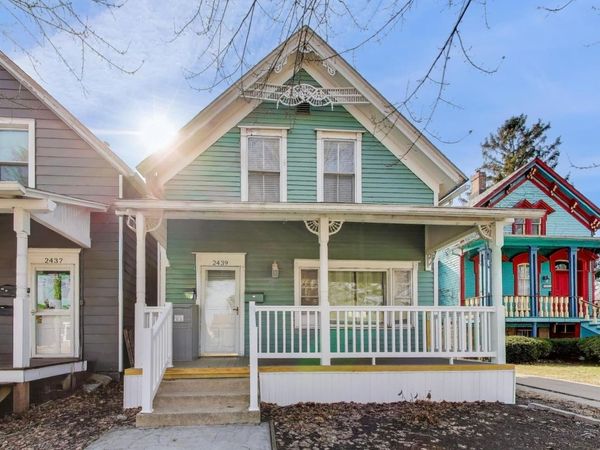 2439 High Street , Blue Island, IL 60406