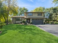 9N930 Koshare Circle, Elgin, IL 60124 primary photo
