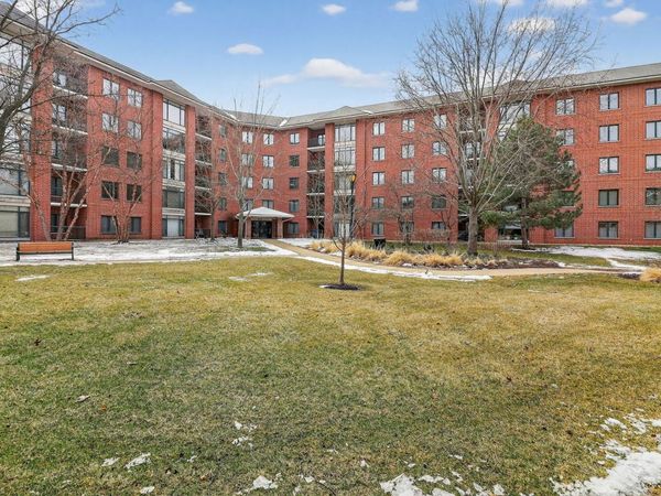 865 E 22nd Street, Unit B412, Lombard, IL 60148