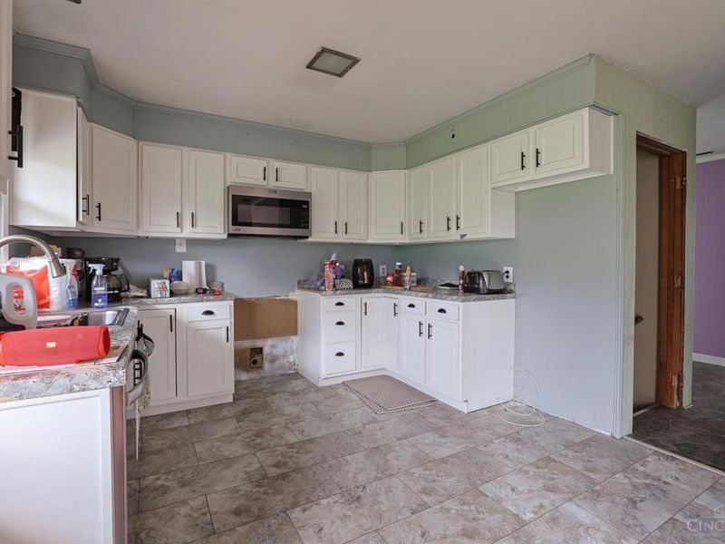 513 Austin Smith Drive, Monroe, OH 45050 Photo 10