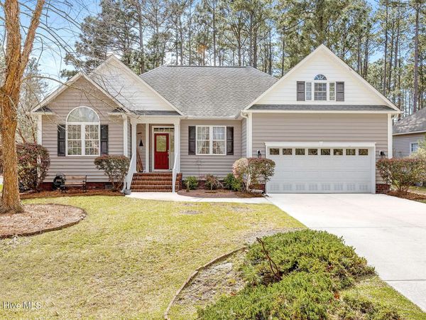 1002 Bracken Fern Drive, New Bern, NC 28560