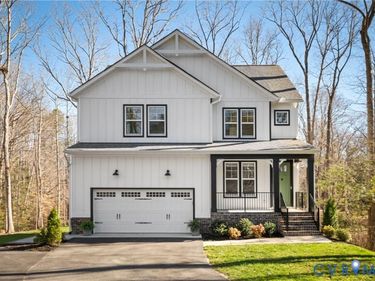 4614 Crossgate Road, Chester, VA 23831