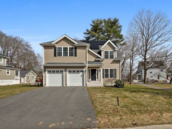 129 Dennison Ave, Framingham, MA 01702