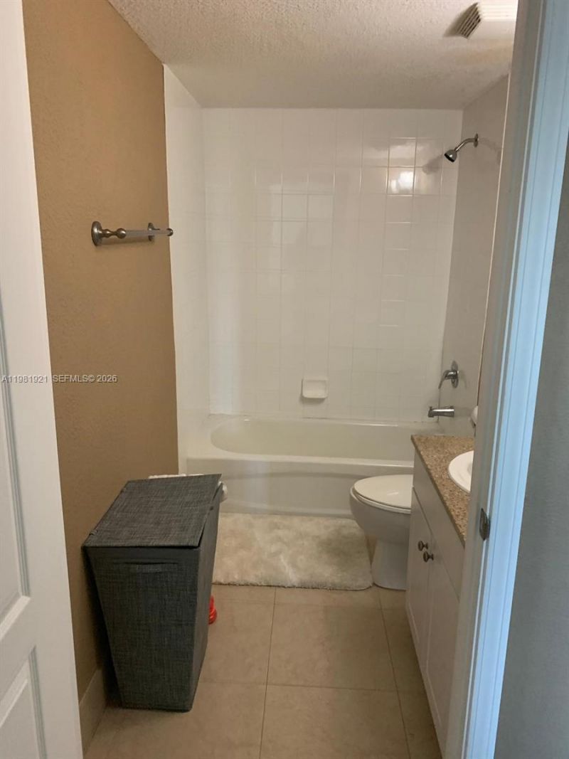 117 NW 42nd Ave , Unit 1208, Miami, FL 33126 Photo