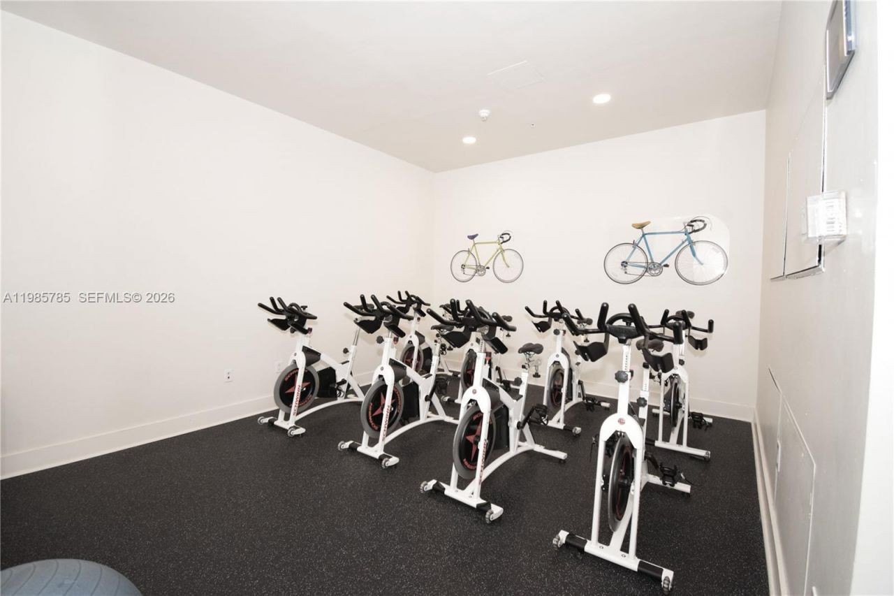 1900 N Bayshore Dr , Unit 2804, Miami, FL 33132 Photo