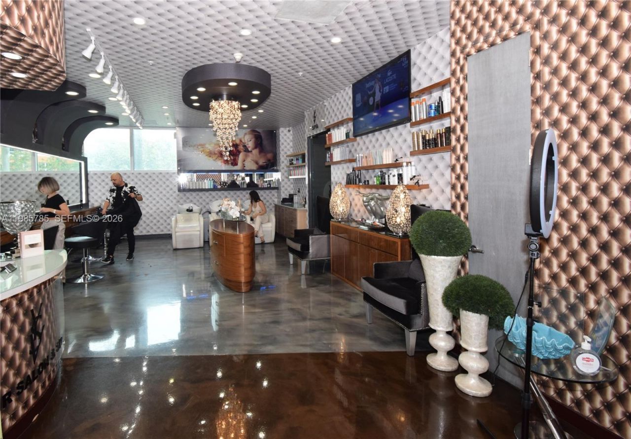 1900 N Bayshore Dr , Unit 2804, Miami, FL 33132 Photo