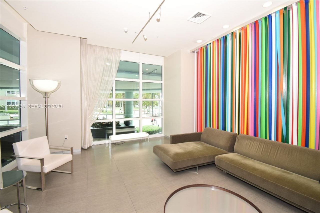 1900 N Bayshore Dr , Unit 2804, Miami, FL 33132 Photo