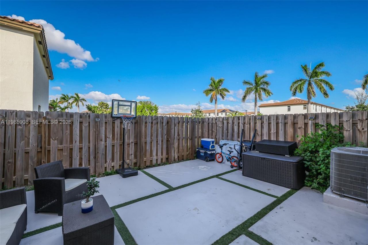 11907 SW 247th Ter, Homestead, FL 33032 Photo