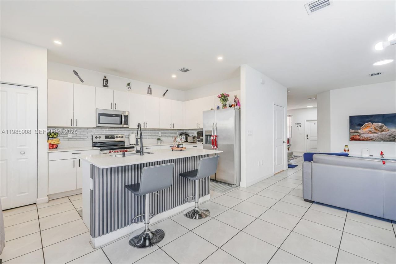 11907 SW 247th Ter, Homestead, FL 33032 Photo