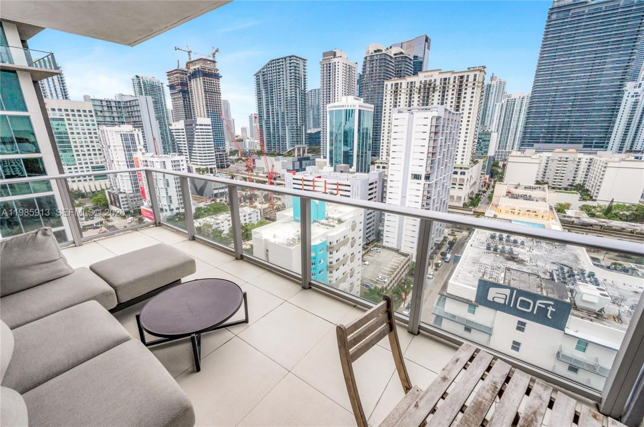 1010 SW 2nd Ave , Unit 2004, Miami, FL 33130 Photo