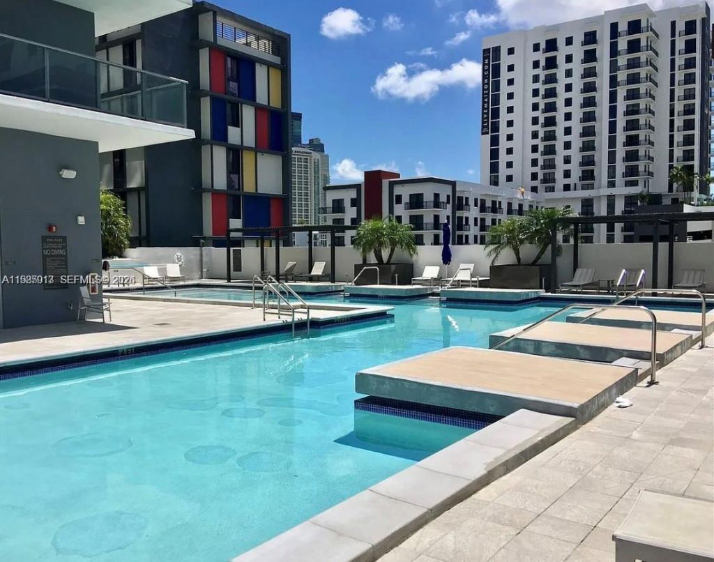 1010 SW 2nd Ave , Unit 2004, Miami, FL 33130 Photo