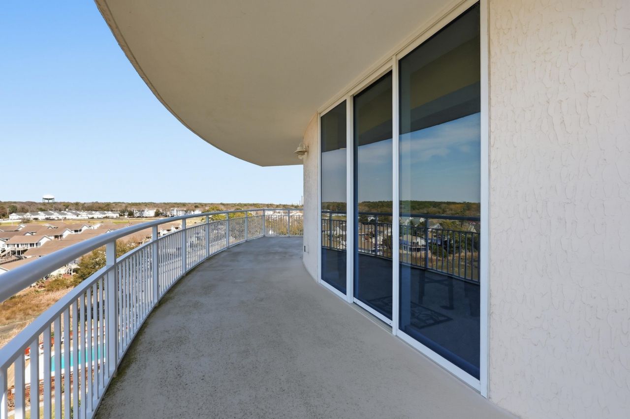 9547 Edgerton Dr.  Photo 10