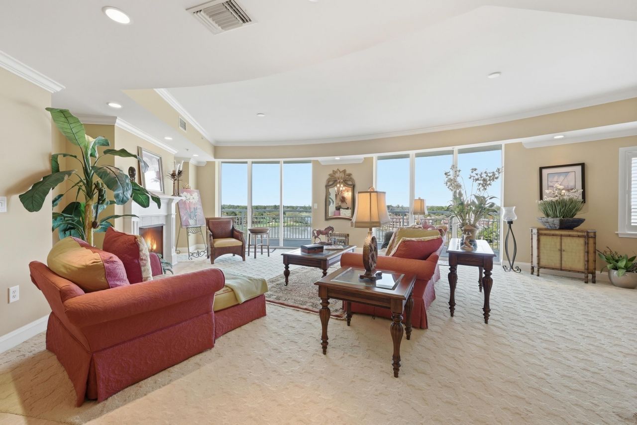 9547 Edgerton Dr.  Photo 7