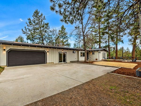 1363 NE Bear Creek Road, Bend, OR 97701
