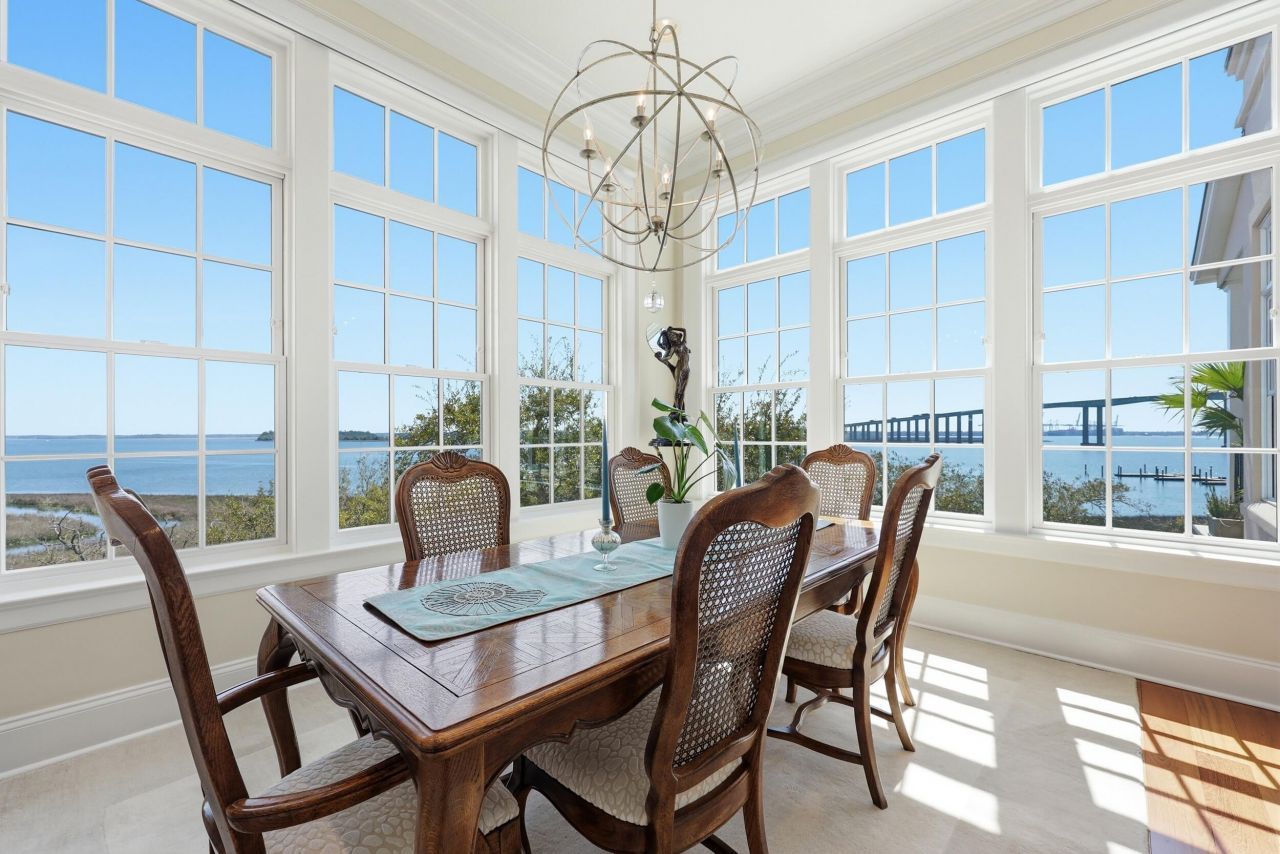 134 Fairbanks Oak Alley Photo 12