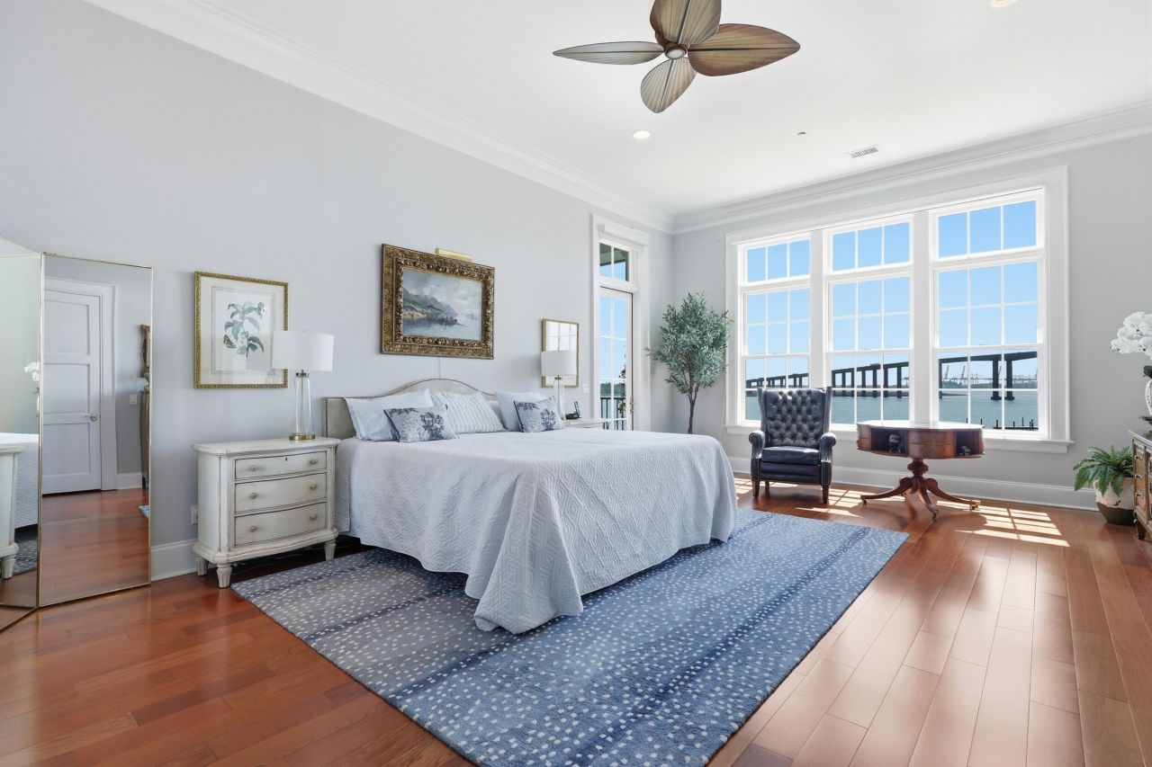 134 Fairbanks Oak Alley Photo 15