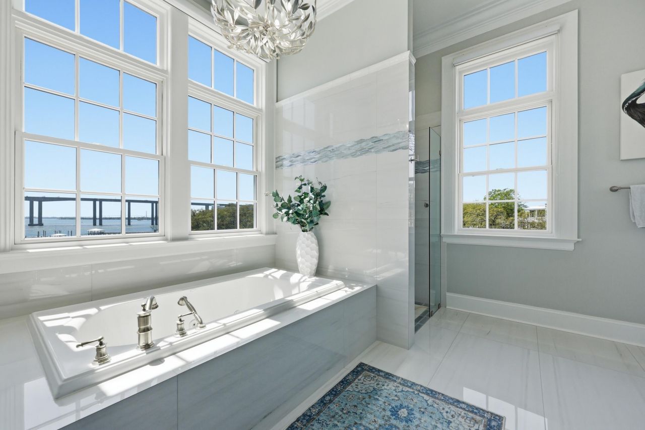 134 Fairbanks Oak Alley Photo 18