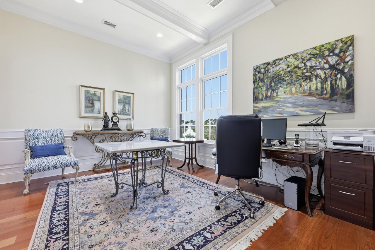 134 Fairbanks Oak Alley Photo 22