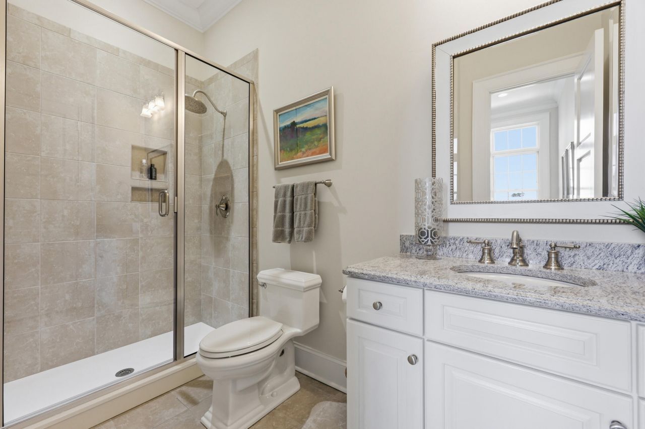 134 Fairbanks Oak Alley Photo 24