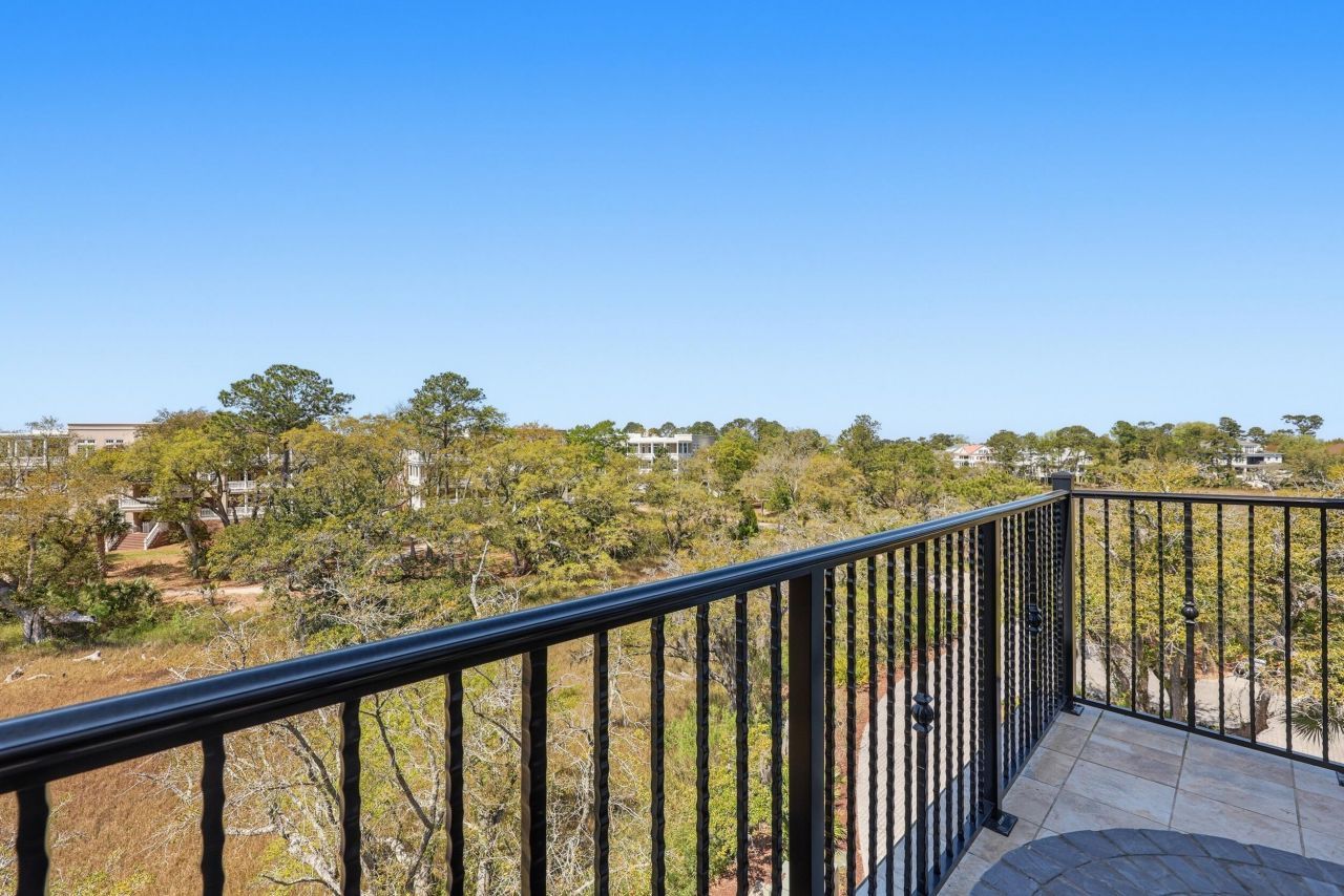 134 Fairbanks Oak Alley Photo 29