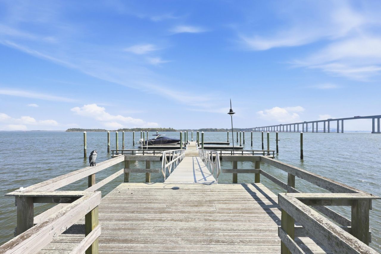 134 Fairbanks Oak Alley Photo 38