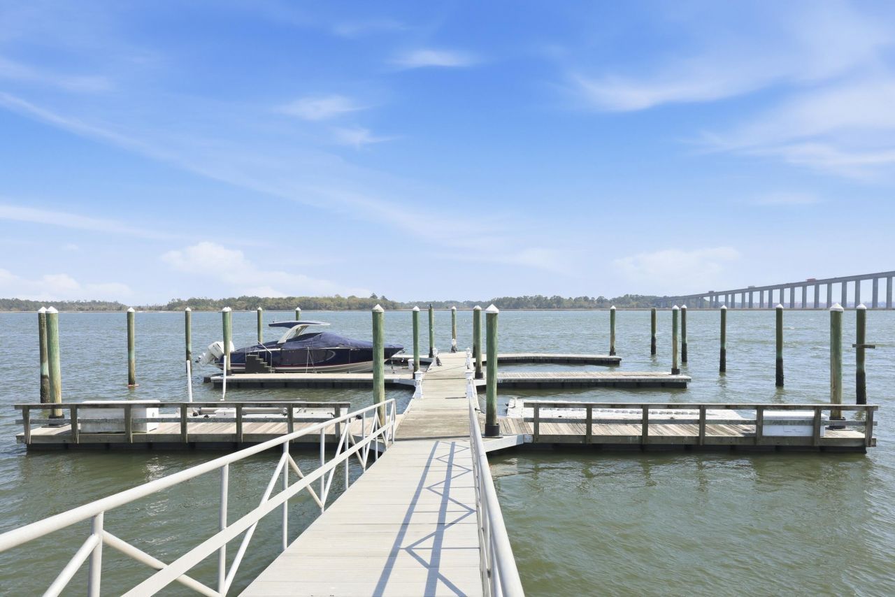 134 Fairbanks Oak Alley Photo 39