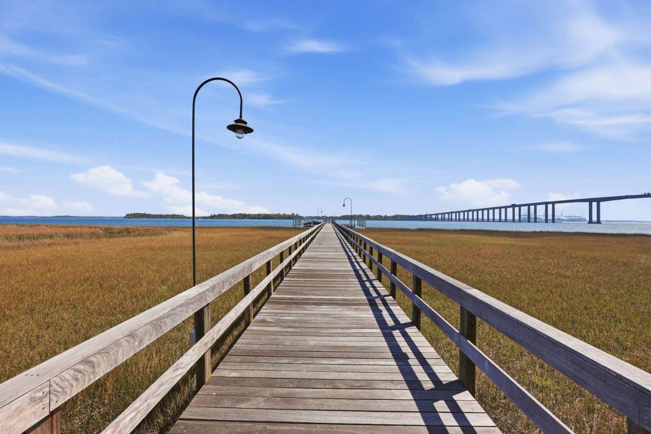 134 Fairbanks Oak Alley Photo 40