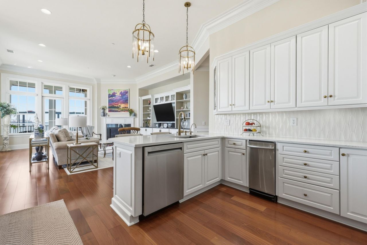 134 Fairbanks Oak Alley Photo 6