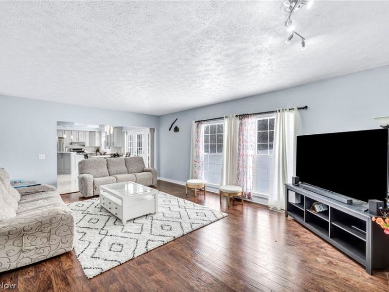 1273 Muchney Circle, Akron, OH 44312 Photo 11