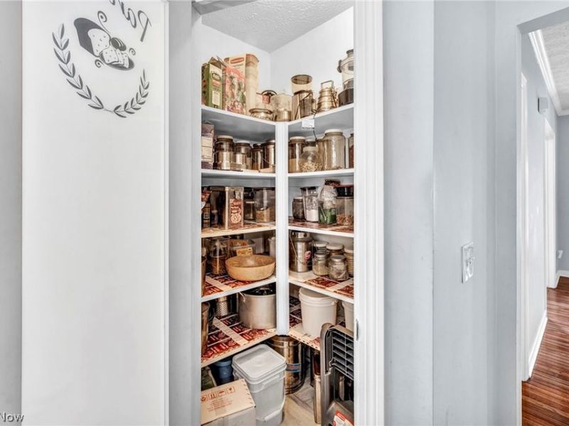 1273 Muchney Circle, Akron, OH 44312 Photo 22