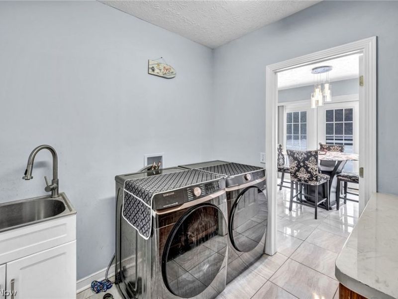 1273 Muchney Circle, Akron, OH 44312 Photo 23