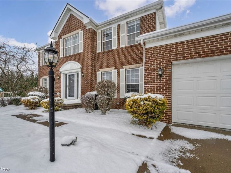 1273 Muchney Circle, Akron, OH 44312 Photo 5