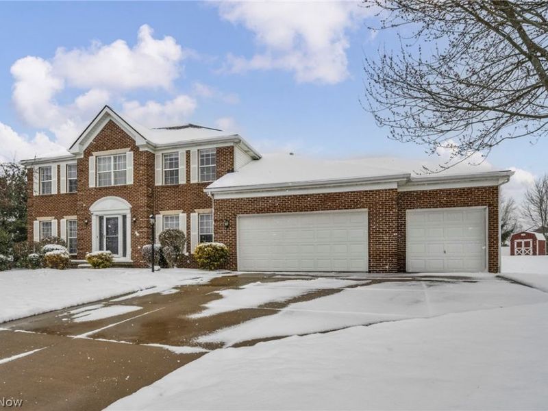 1273 Muchney Circle, Akron, OH 44312 Photo 6