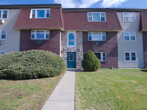180 Main Street, Unit B-29, Bridgewater, MA 02324