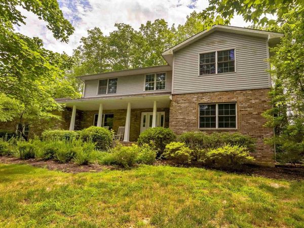 1127 Cedar Ridge Lane, Carbondale, IL 62901