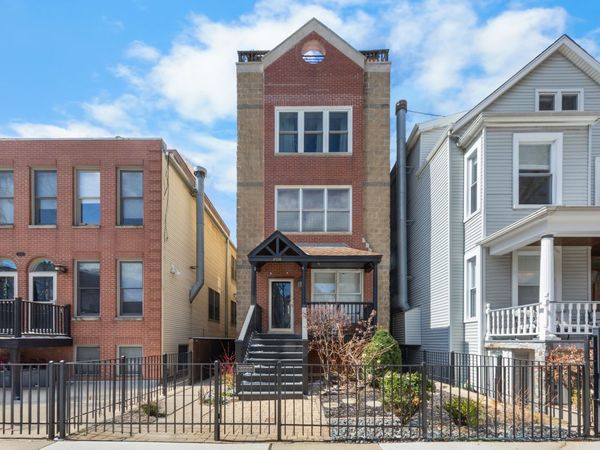 3736 N Janssen Avenue , Unit A, Chicago, IL 60613