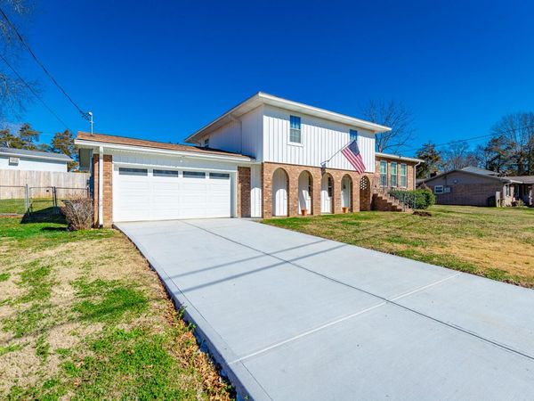 1112 Park Forrest Drive, Fort Oglethorpe, GA 30742