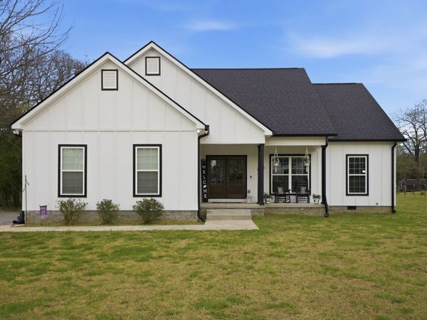 1917 Frank Moore Rd, Culleoka, TN 38451